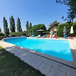 Prázdninový dům Domaine De Charme Pour Groupes Et Evenement Chillac