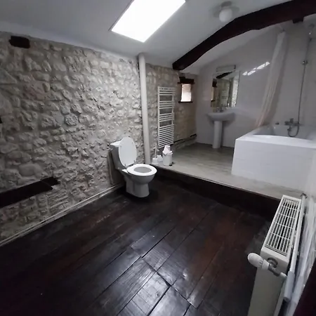 Holiday home Domaine De La Vaure Chillac