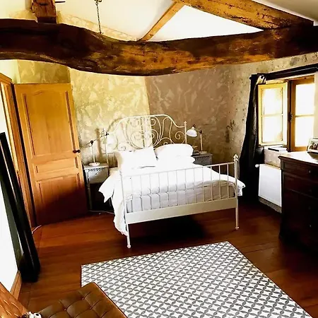 Domaine De La Vaure Holiday home Chillac