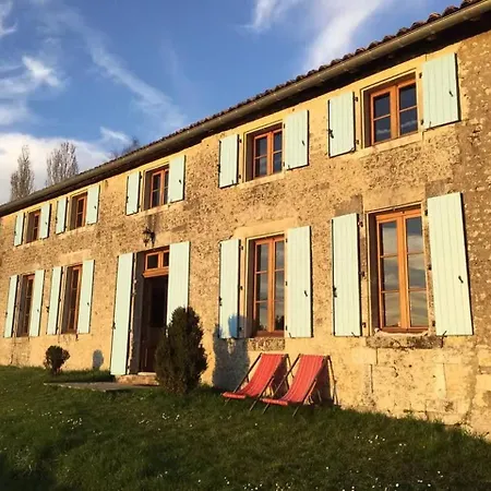 Domaine De Charme Pour Groupes Et Evenement Casa vacanze Chillac
