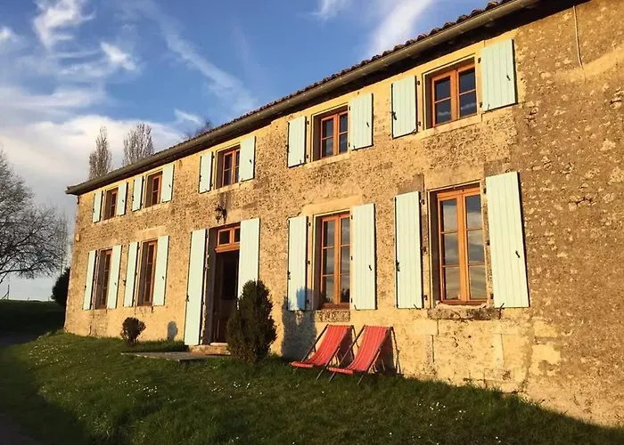 Domaine De Charme Pour Groupes Et Evenement Feriehus Chillac